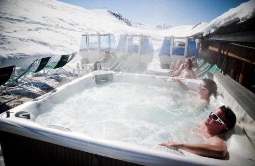 Vex Ski Chalet | Paradis Perdu SKI IN & QUIET chalet 14 personnes