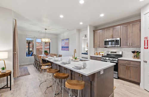 Washington House | Paradise at 3 Pools at Paseos 1373 Resort | Private Kiddy Pool, Adult Pool, Hot Tub, & more