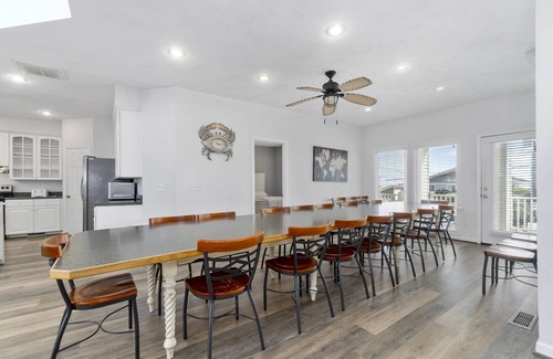 Sandbridge House | Paradise at Spinnaker! Semi-Oceanfront Plus Loft!