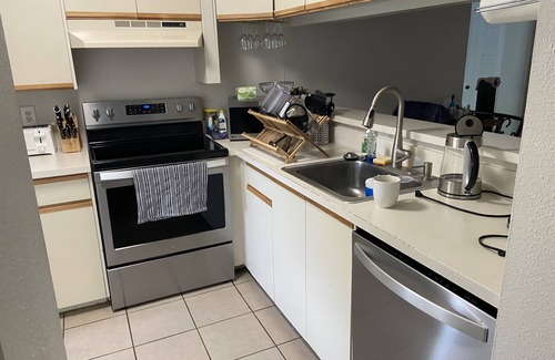 Pinellas Point Condo | Paradise awaits!