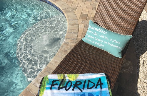 Bradenton House | Paradise Cove - A perfect Beach Getaway