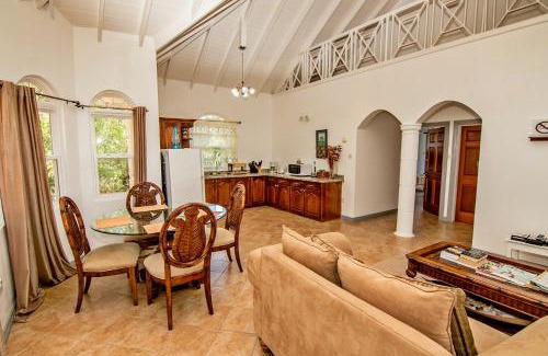 Bonne Terre Apartment | Paradise Cove