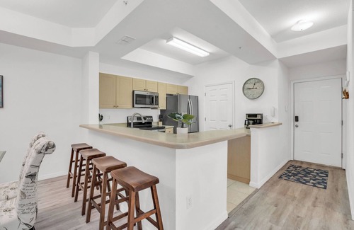 McGregor Condo | Paradise Found - 2 Bedroom, 2 Bath Luxury Condo with Pool, Hot tub, & Gym