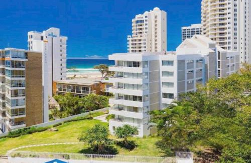 Surfers Paradise Apartment | Paradise Found - Where City and Surf Collide