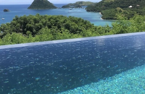 Labuan Bajo Villa | Paradise Garage Komodo Villa