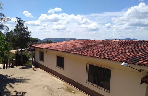 Serra Negra House | Paradise in Serra Negra Lindoia with Wonderful Landscape