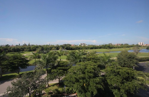 South Island Condo | Paradise on Fort Myers Beach! Waterside 2-233