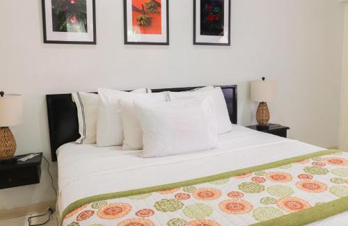 West End Hotel | Paradise On The Rocks Hotel