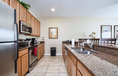 West Kissimmee Villa | Paradise Palms- 4 Bed Townhome W/splashpool-3044pp 4 Bedroom Townhouse by RedAwning