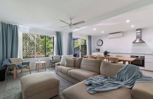 Noosaville Apartment | Paradise Palms: Noosa Resort Gem