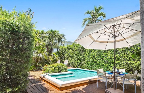 Midtown House | **PARADISE PERFECTED @ BEACHSIDE** Modern Home / Pool + LAST KEY SERVICES...