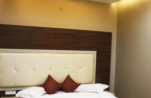 Ooty Hotel | Paradise Point