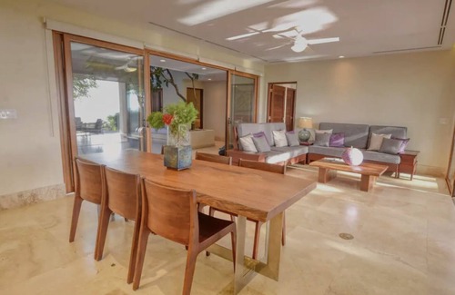 Tola Villa | Paradise Retreat Oceanview Villa!
