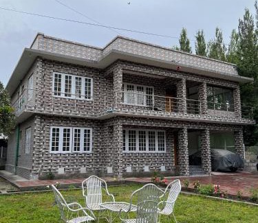Skardu House | Paradiso Lodge Skardu
