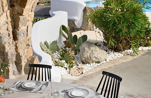 Platis Gialos Villa | Paraga Scorpios Villa 2 7mins walk to beach by Calypso Sunset Villas