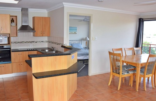 South West Rocks Apartment | Paragon Apartment 8 - walk to the beach
