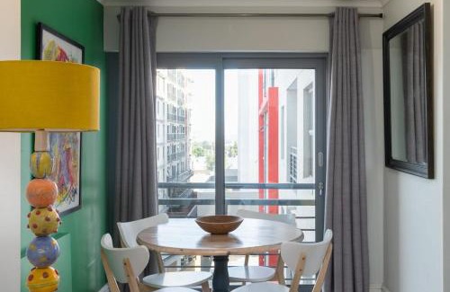 Observatory Apartment | Paragon NOMAD Walk to Restaurants Trendy Central