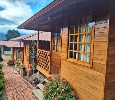 Banos de Agua Santa Bed & Breakfast | Paraiso Orquideario