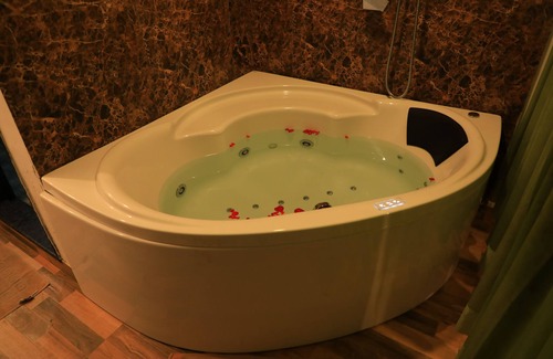 Kushalnagar Hotel | Parampara Resort & Spa