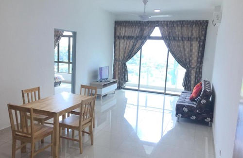 Taman Saujana House | Parc Regency Serviced Apartment D-10-19