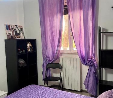 Massa Marittima Apartment | Parcheggio privato - Moderno e luminoso APT per 6 nel cuore di Massa Marittima
