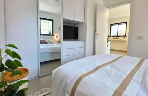 Bat Yam Apartment | Pardisano
