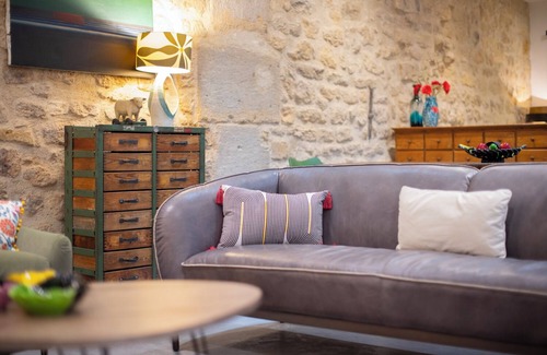 Quartier de la Folie-Mericourt Apartment | Paridily Circus, 2BR/2BA, 6 people