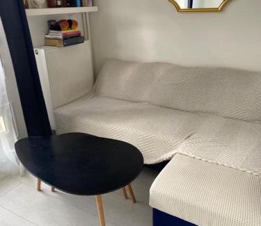 Quartier des Grandes-Carrieres Apartment | Paris Montmartre Apartment with a View and Swimming Pool Access