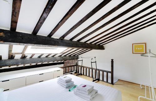 Archives Apartment | Parisian charm in the heart of the Marais !