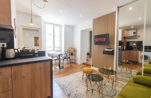 Ivry-port Apartment | Parisian & Chic Appartement -15’ min from Paris Center
