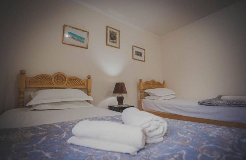 Bukhara Bed & Breakfast | Parivash B&B - Standard Twin Room 1
