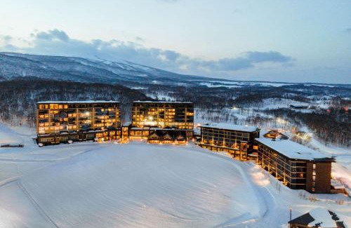 Kutchan Hotel | Park Hyatt Niseko Hanazono