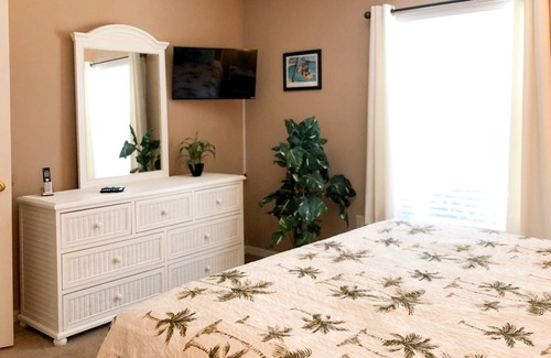 Florida Pines House | Park Place South at Florida Pines | South Facing Pool & Hot Tub/Spa, Two Master En Suites, Games Room!