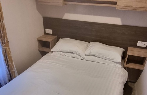 Helston House | Parkdean Lizard Point Holiday Park spacious modern 8 berth caravan