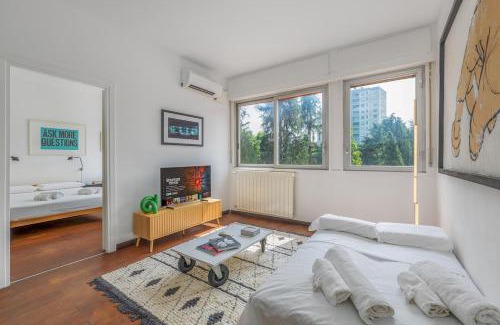 Gallaratese Apartment | Parking, 2 min to Metro, 8 min to RHO Fiera, Air Conditioning