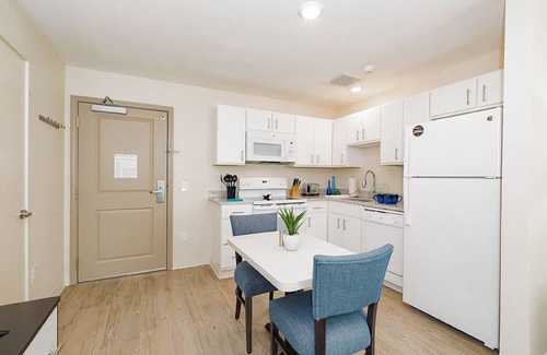 Richardson Hotel | Parks Residential -Richardson