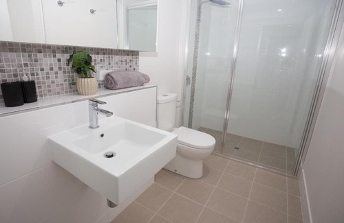 Rockingham Apartment | Parkview Suites Unit 23