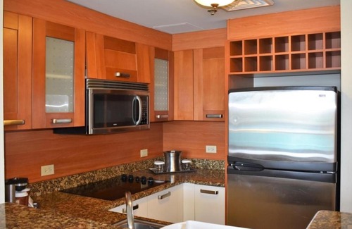 Puerta de Tierra Apartment | Parlor w Ocean view 2 guests + parking (C05)