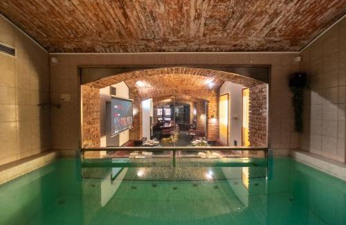 Smichov Apartment | Party ClubHouse with Bar, Panoramic Pool & Sauna