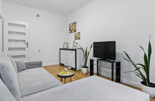 Saska Kepa Apartment | Paryska by Solarento