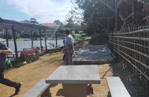 Vang Vieng House | Pasanchai Bungalow