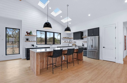 Wimberley House | Pasatiempos I Heated Cowboy Pool, Stargazing