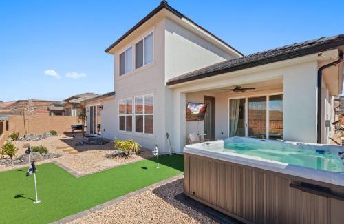 Washington House | Paseos 1317 Sleeps 10 guest, Private Spa, Putting Green, EV Charger, Nintendo Switch and more!