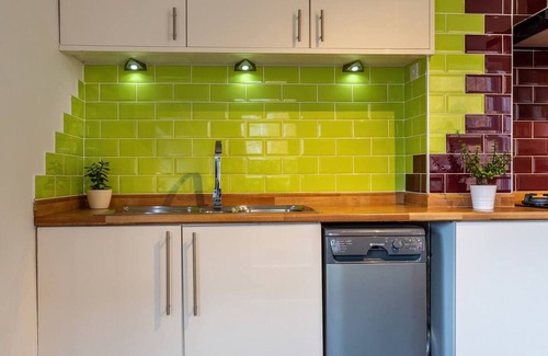 Edgbaston House | Pass the Keys | Best View In Birmingham - 5 Bed Character House