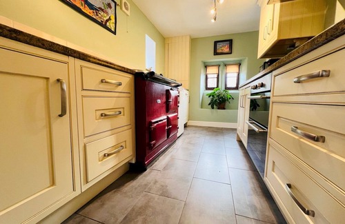 Birch Vale House | Pass the Keys | Birch Hall Characterful Cottage Sleeps 8 & Pets
