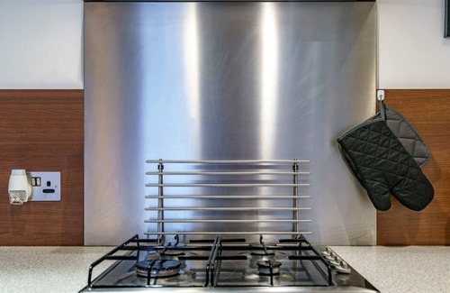 Cathedral Quarter Apartment | Pass the Keys | Cathedral Quarter | City Centre | Walk Everywhere