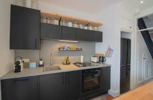 Southend-on-Sea House | Pass the Keys Cosy Stylish house near Southend