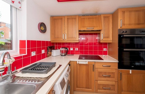 Reading Apartment | Pass the Keys | Cosy Flat close to Train Station and Centre