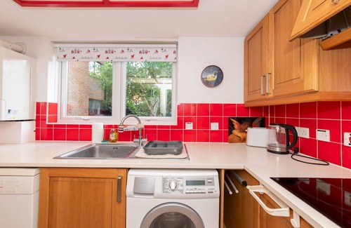 Reading Apartment | Pass the Keys | Cosy Flat close to Train Station and Centre