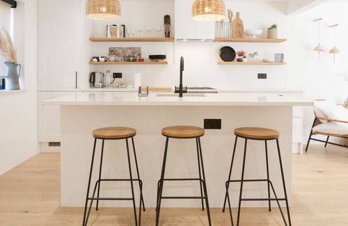 Wapping House | Pass the Keys | Designer 2 Storey Garden House